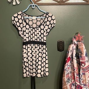 Med- maternity dressy top